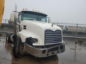  Salvage Mack 600 Cxu600