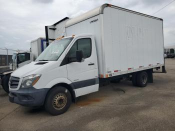  Salvage Mercedes-Benz Sprinter
