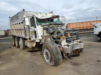 Salvage Mack Cv713