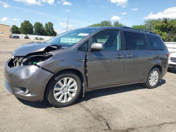  Salvage Toyota Sienna