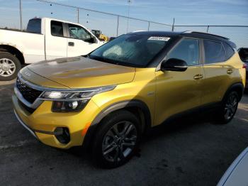  Salvage Kia Seltos