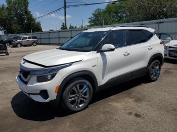 Salvage Kia Seltos