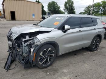  Salvage Mitsubishi Outlander