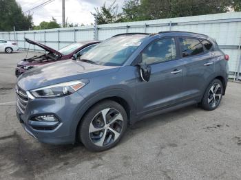  Salvage Hyundai TUCSON