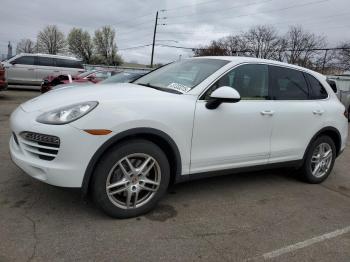  Salvage Porsche Cayenne