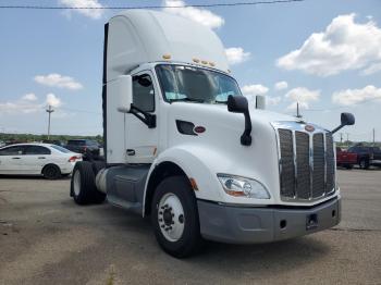  Salvage Peterbilt Tractor 579
