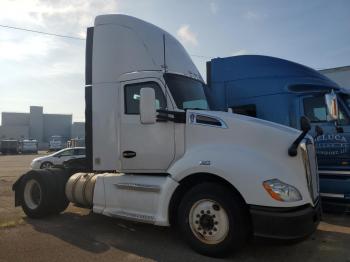  Salvage Kenworth T680