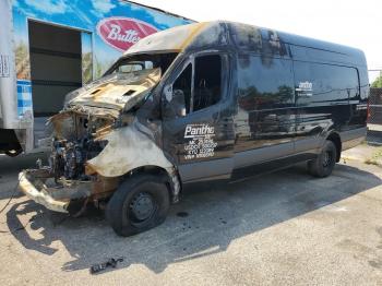  Salvage Mercedes-Benz Sprinter