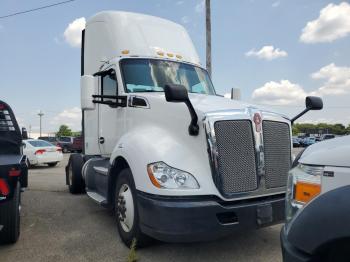 Salvage Kenworth T680