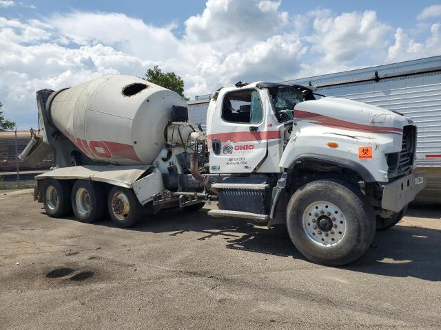  Salvage Freightliner 114sd