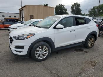  Salvage Hyundai TUCSON