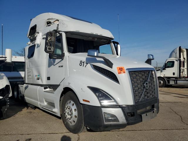  Salvage Volvo Vnl