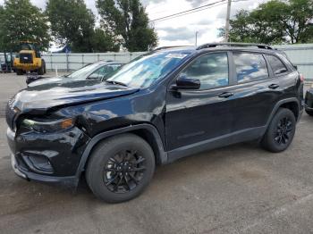  Salvage Jeep Cherokee