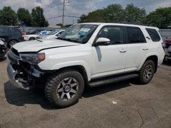  Salvage Toyota 4Runner