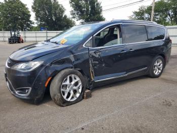 Salvage Chrysler Pacifica