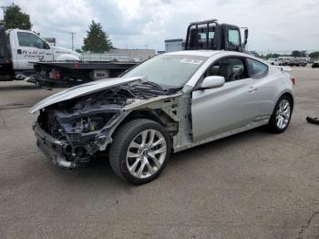  Salvage Hyundai Genesis