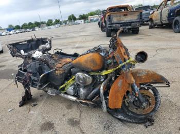 Salvage Harley-Davidson Fl