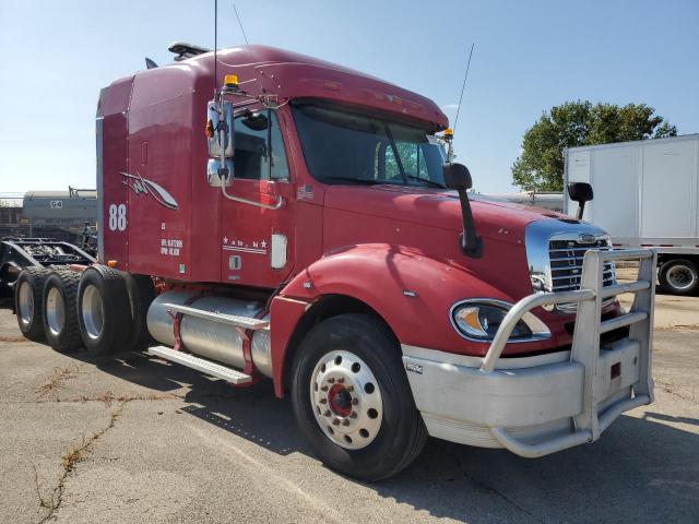  Salvage Freightliner Columbia 1