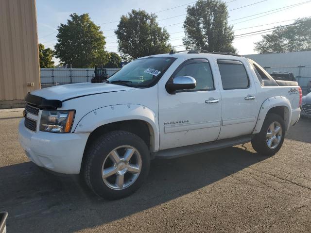  Salvage Chevrolet Avalanche