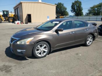  Salvage Nissan Altima