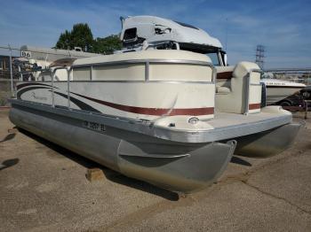  Salvage Bennington Marine 2054gl