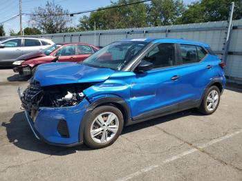  Salvage Nissan Kicks