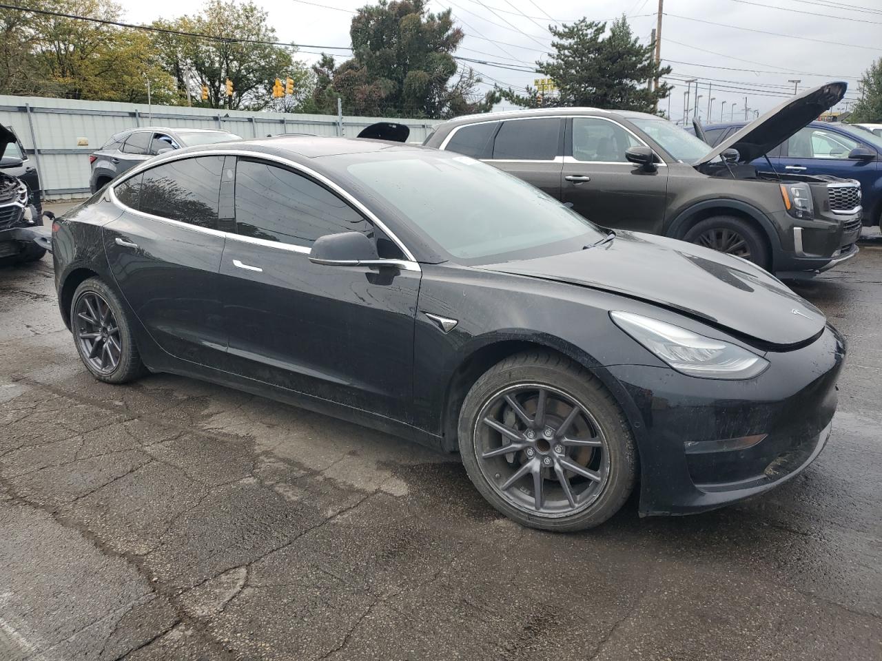 Tesla Model 3 Image 3