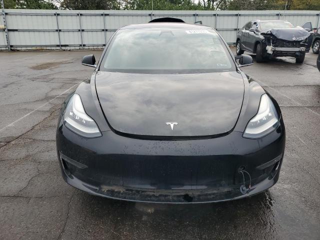 Tesla Model 3 Image 5