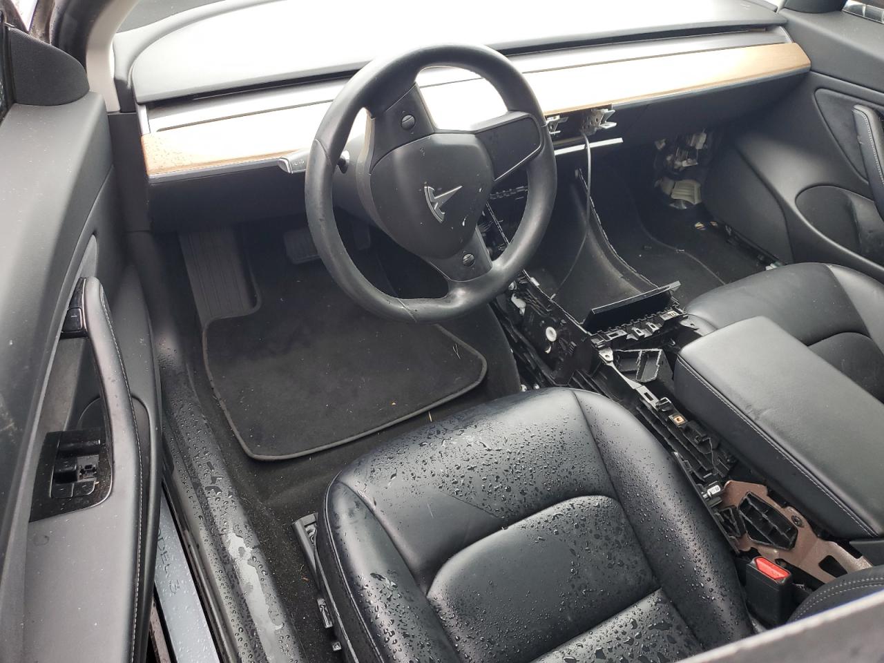 Tesla Model 3 Image 6