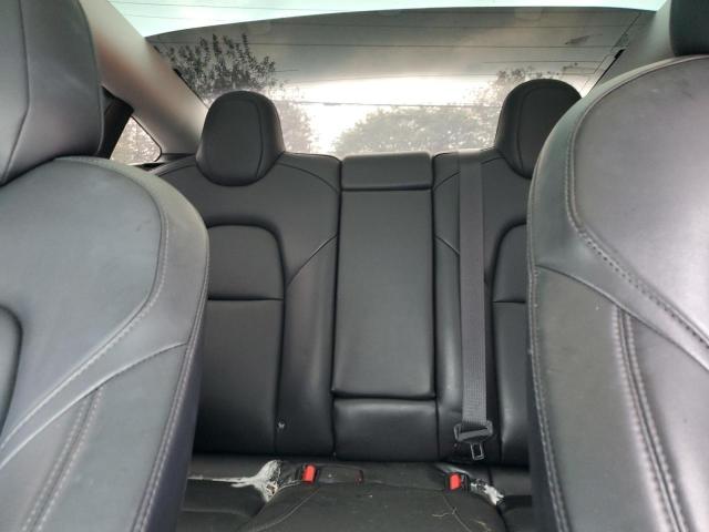 Tesla Model 3 Image 10