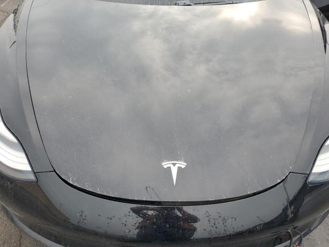 Tesla Model 3 Image 12