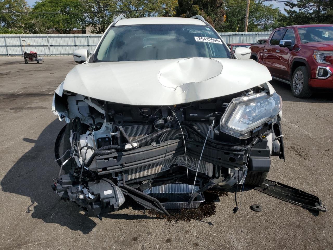 Nissan Rogue S Image 2