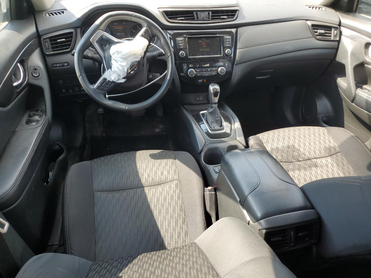 Nissan Rogue S Image 5