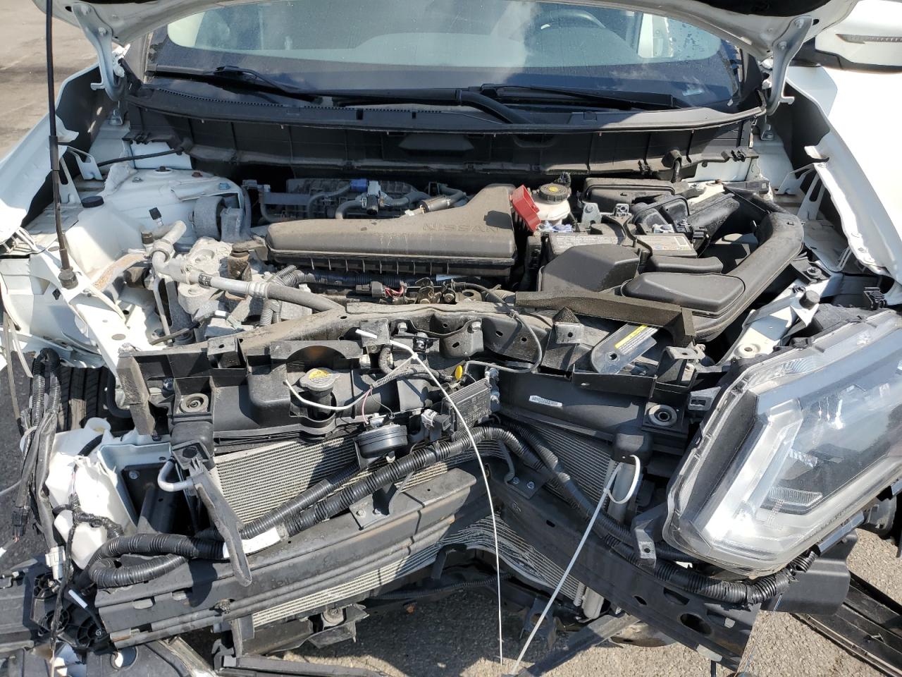 Nissan Rogue S Image 11