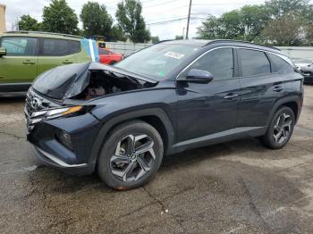  Salvage Hyundai TUCSON