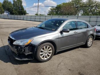  Salvage Chrysler 200