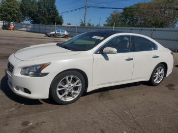  Salvage Nissan Maxima