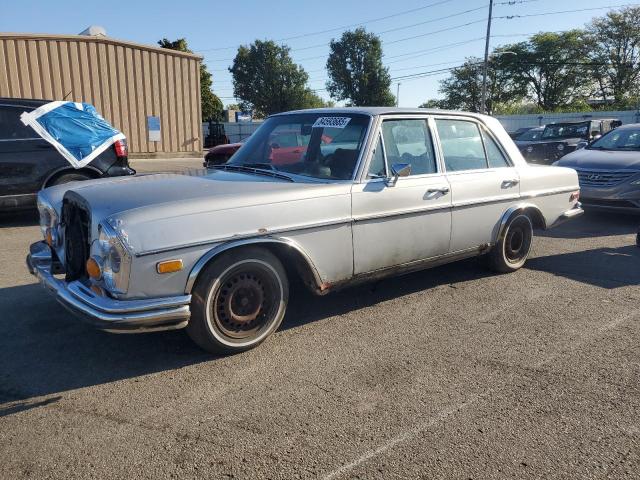  Salvage Mercedes-Benz 280-Class