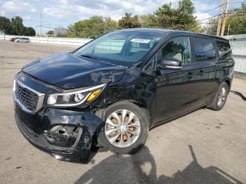  Salvage Kia Sedona