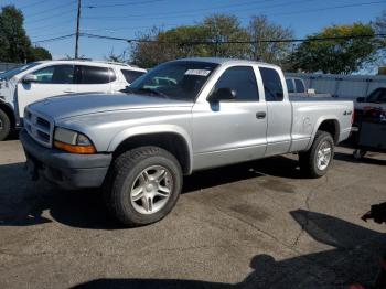  Salvage Dodge Dakota