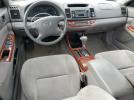Toyota Camry Le Image 8