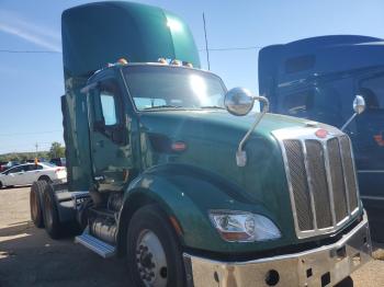  Salvage Peterbilt 579