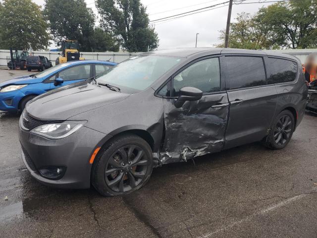 Salvage Chrysler Pacifica