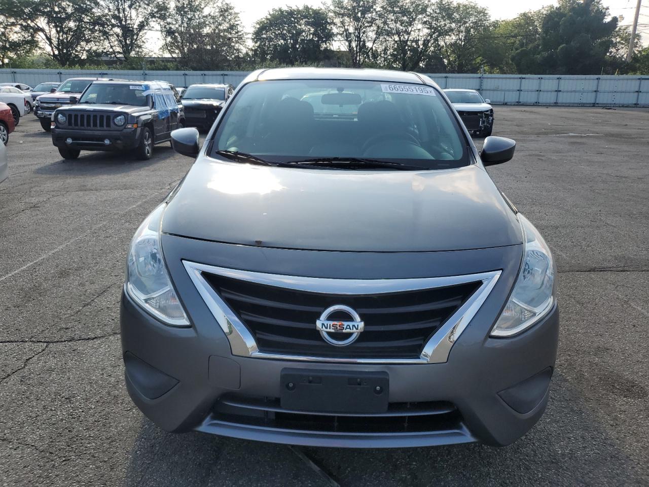 Nissan Versa S Image 4