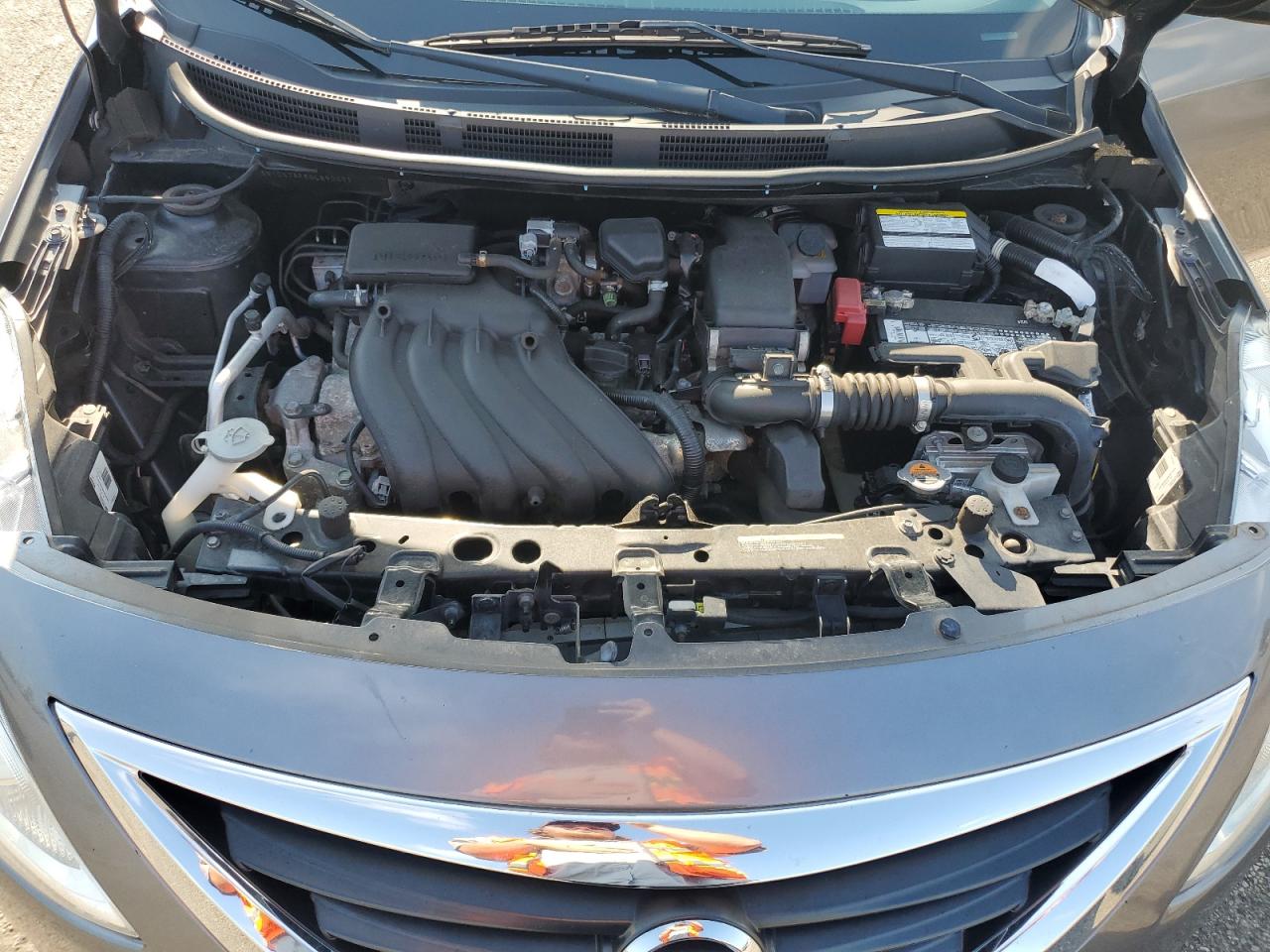 Nissan Versa S Image 9