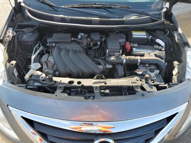 Nissan Versa S Image 9