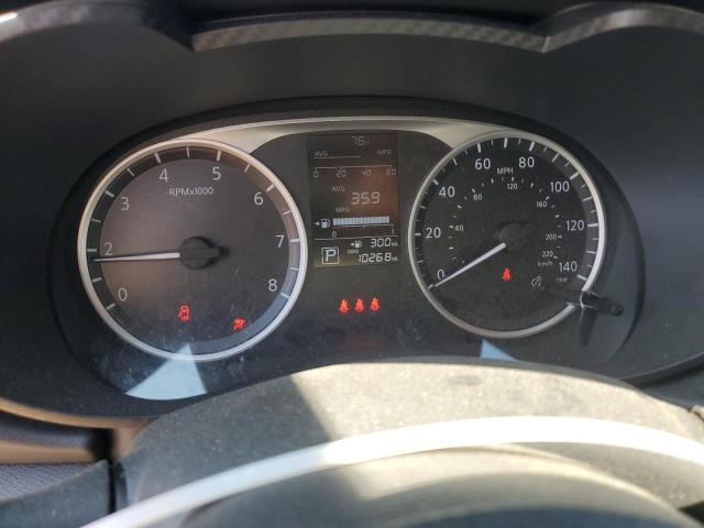 Nissan Versa S Image 3