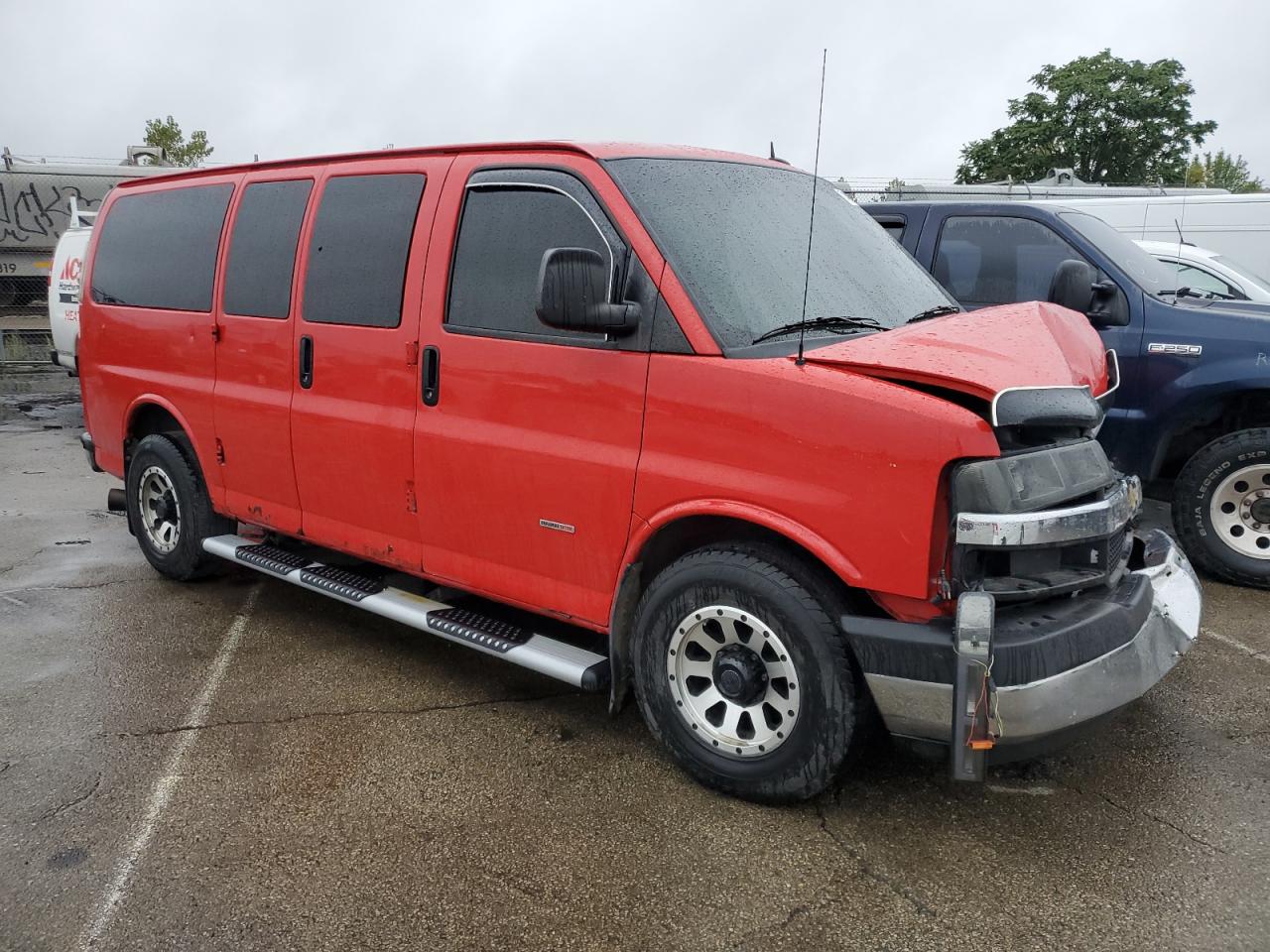 Chevrolet Express Lt Image 5