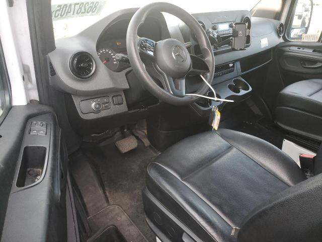 Mercedes-Benz Sprinter 2500 Image 6