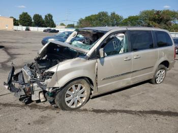  Salvage Chrysler Minivan